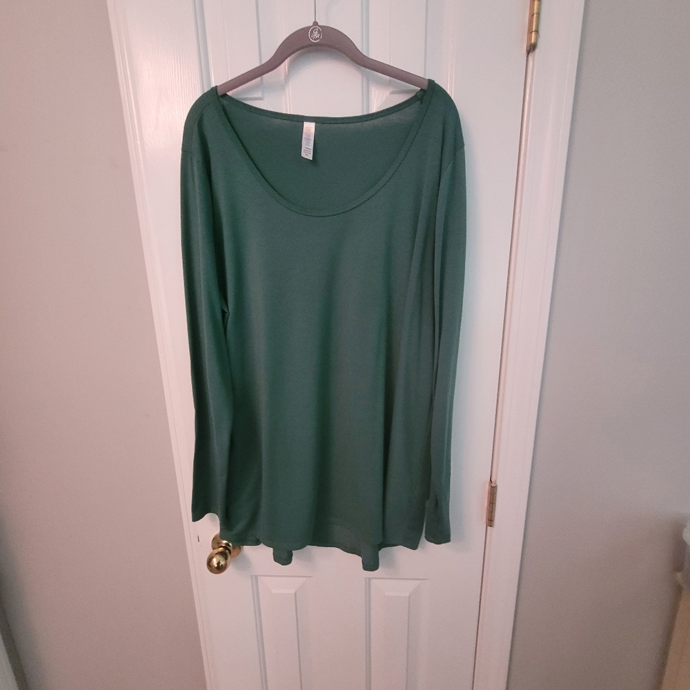 3x Emerald Green Lynnae